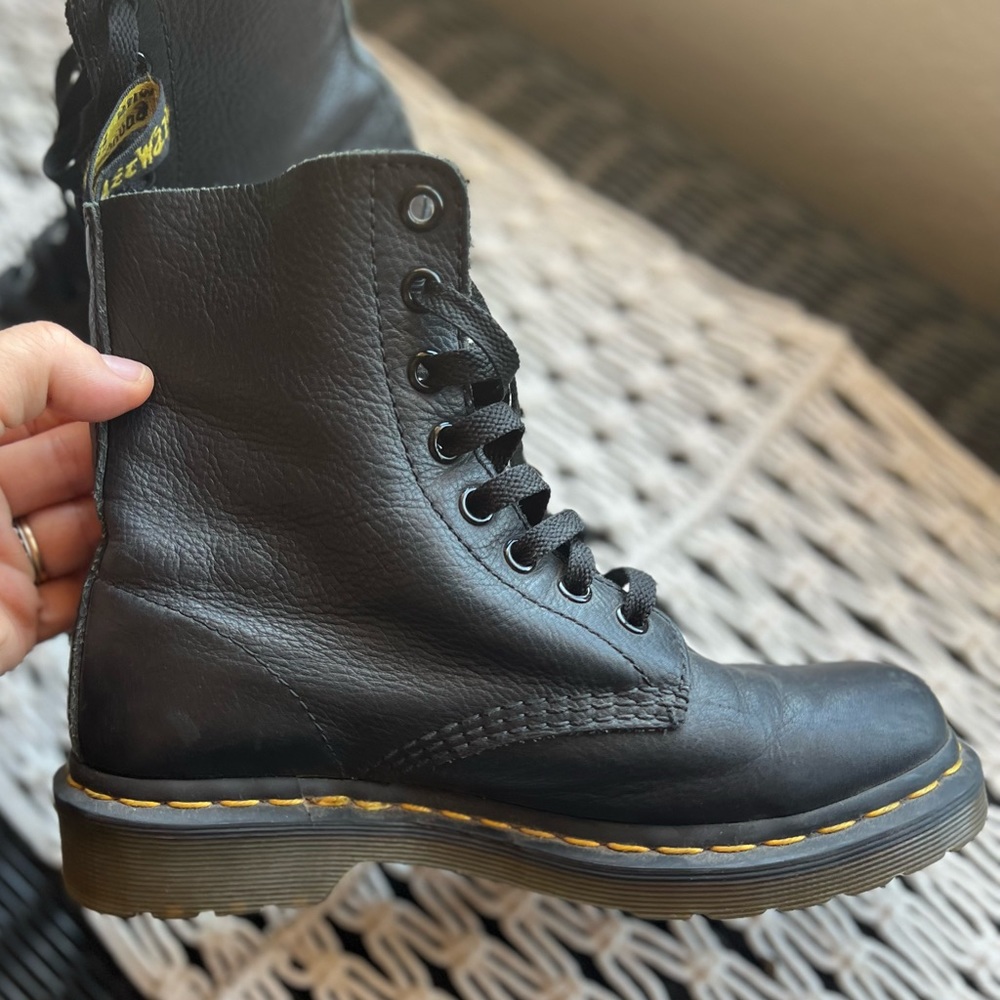 Black 1460 Women’s Pascal Dr. Marten boots - Picture 4 of 10